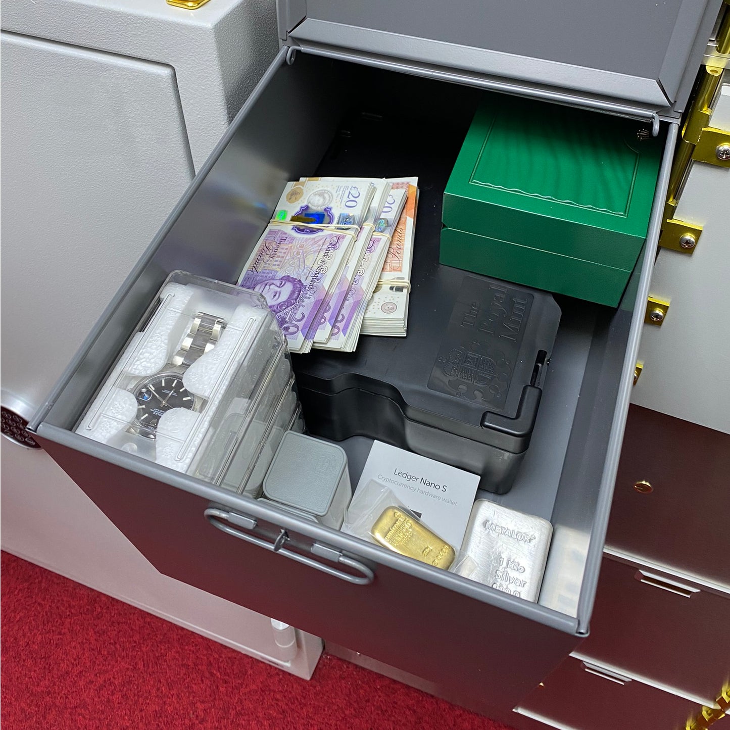 Jumbo Safe Deposit Box